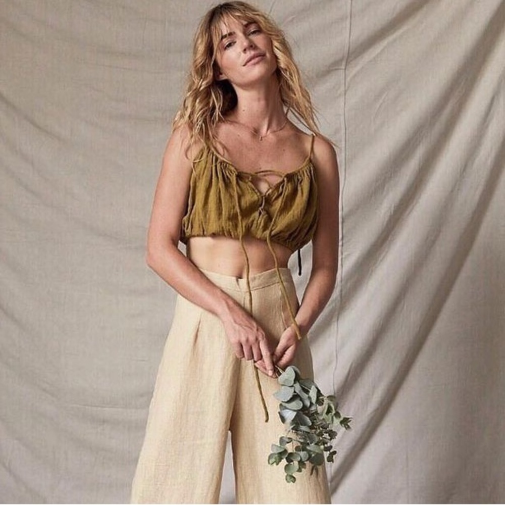 ISO Opia Byron Bay Clementine Crop Top in Green